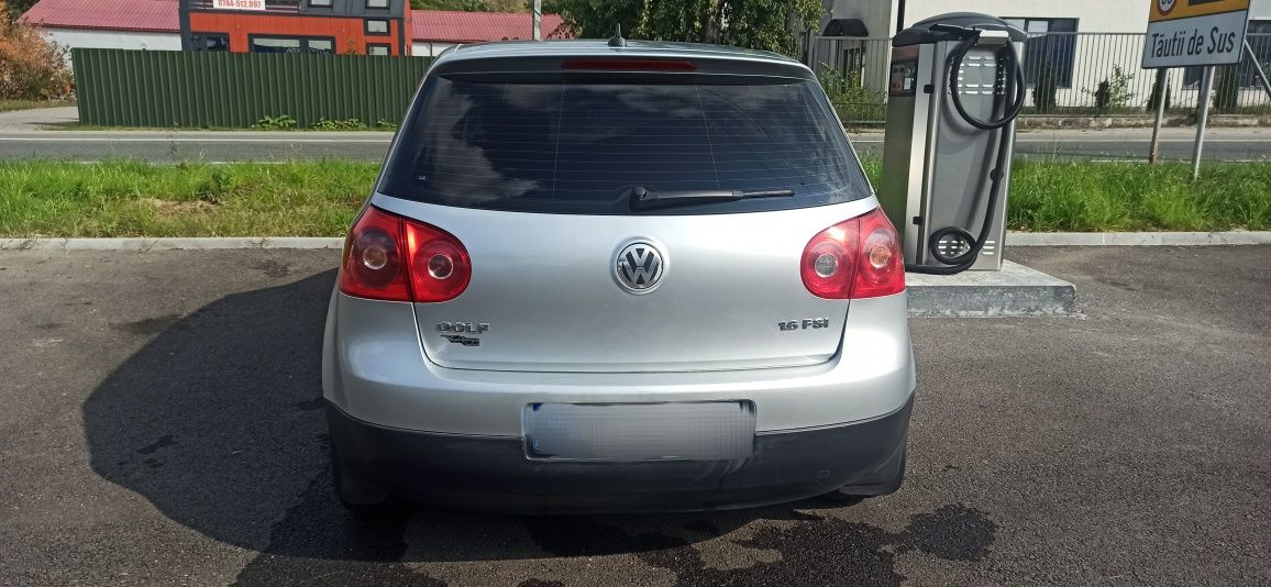 Golf 5 1.6 benzina