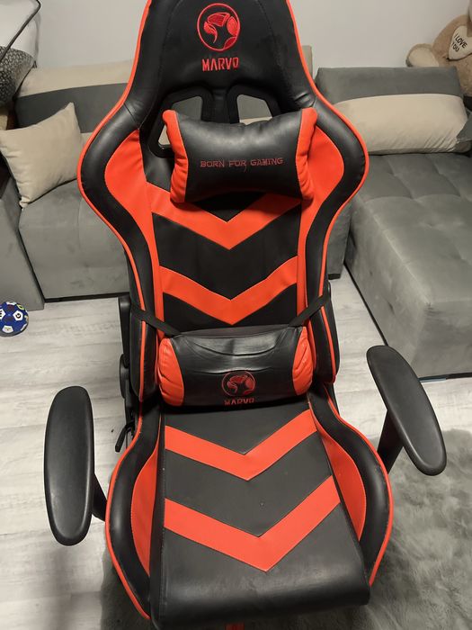 Scaun gaming ajustabil rosu