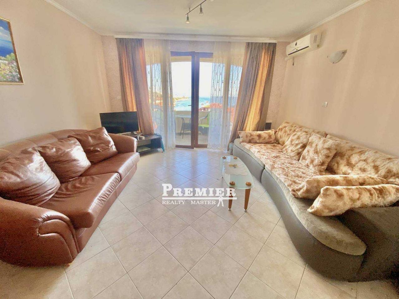 Продава се Двустаен апартамент в Свети Влас - 77 кв.м за 1429 €/кв.м - Снимка #3