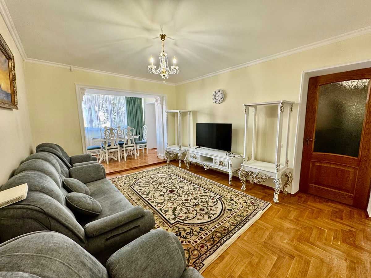 Дава се под наем Двустаен апартамент в Банкя - 65 кв.м за 350 € - Снимка #1