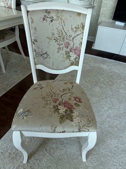 Продам малайзийские стулья, из дерева