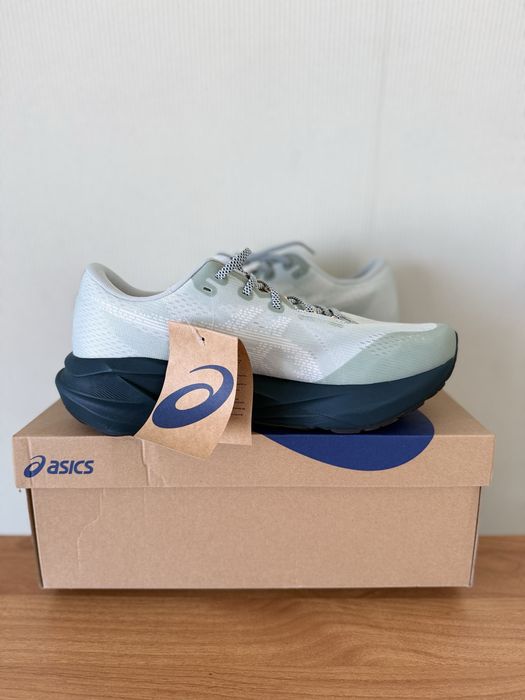 Asics- НОВИ, ТОП модел, много красиви!