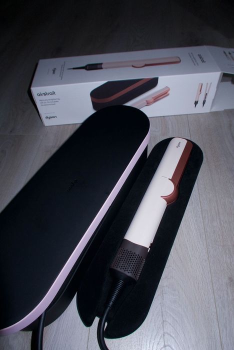 Dyson Airstrait HT01 Model Roz