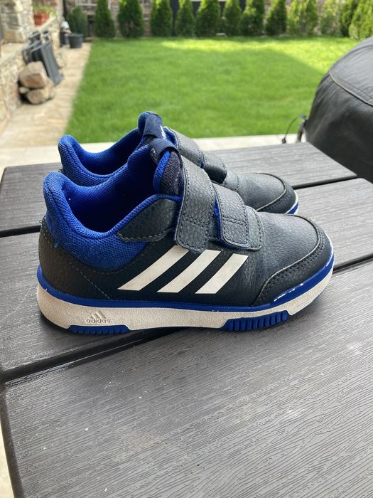 Маратонки adidas