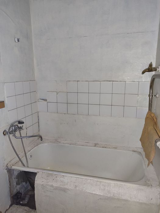 Сдаю 2 в 3/4/4 на Юнусабаде-13, ориентир Анжир.