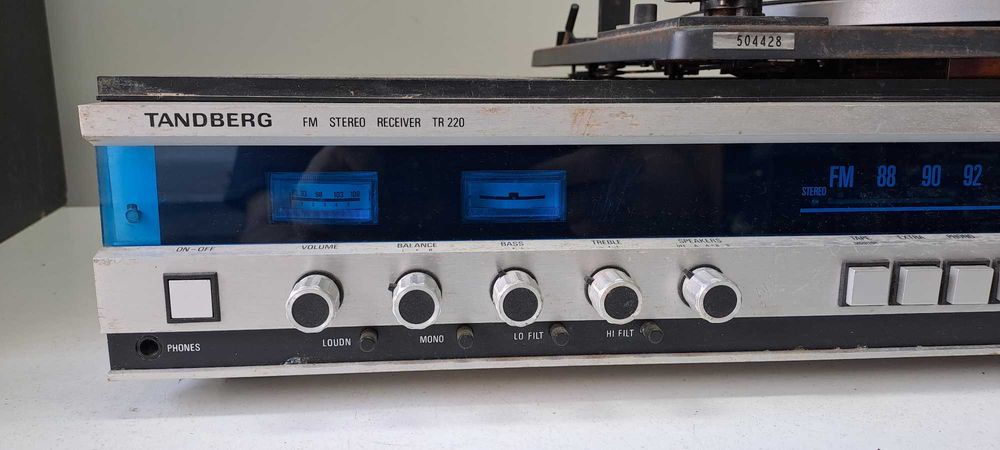 Tandberg TR 220 amp Muzica