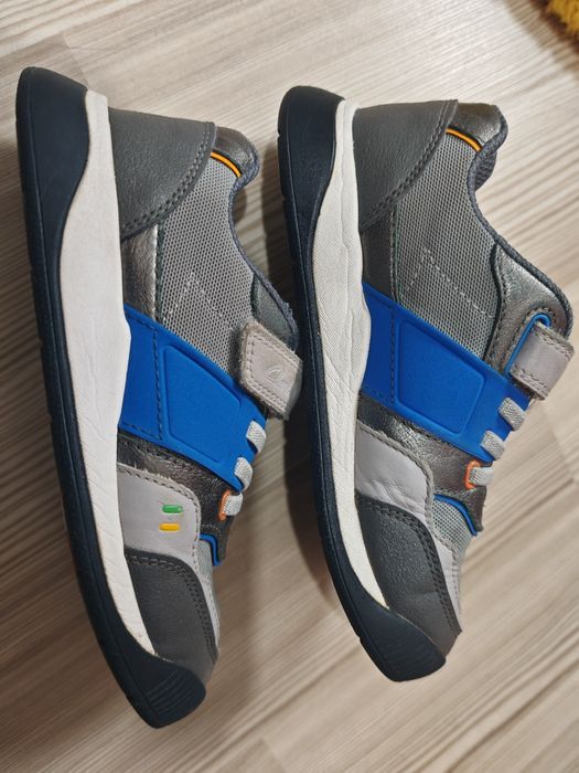 Pantofi sport Clarks, piele naturaia, marimea 30