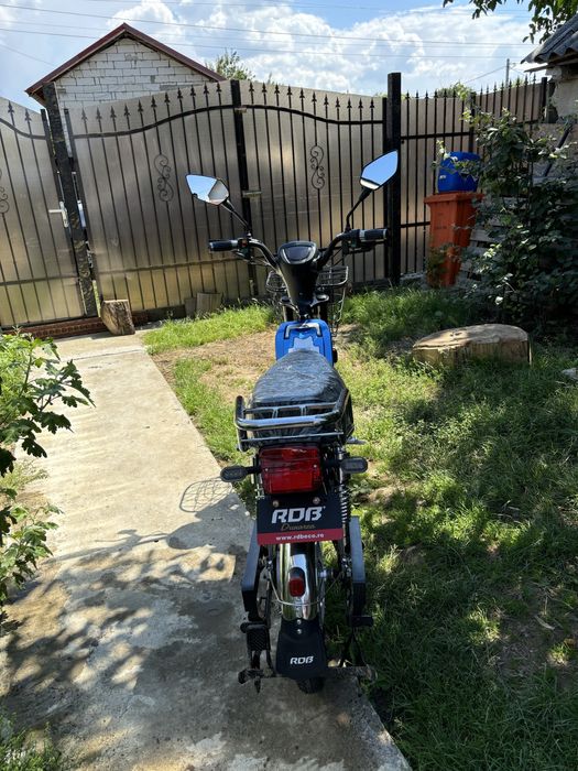 Vând scuter electric