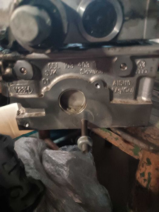 Цилиндрова глава за Ауди 2,0 tdi -a4 a6 a3 a5 q5