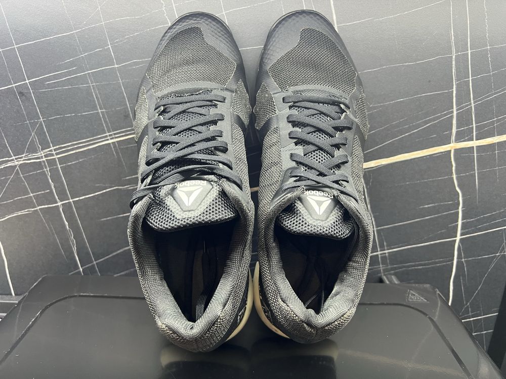 Оригинални маратонки Reebok 42.5