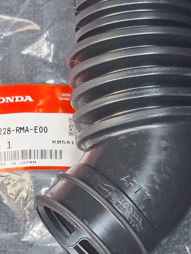 № 105 ОЕМ17228-RMA-E00  Въздуховод за Honda CRV 2 и FRV 2.2 140к.с