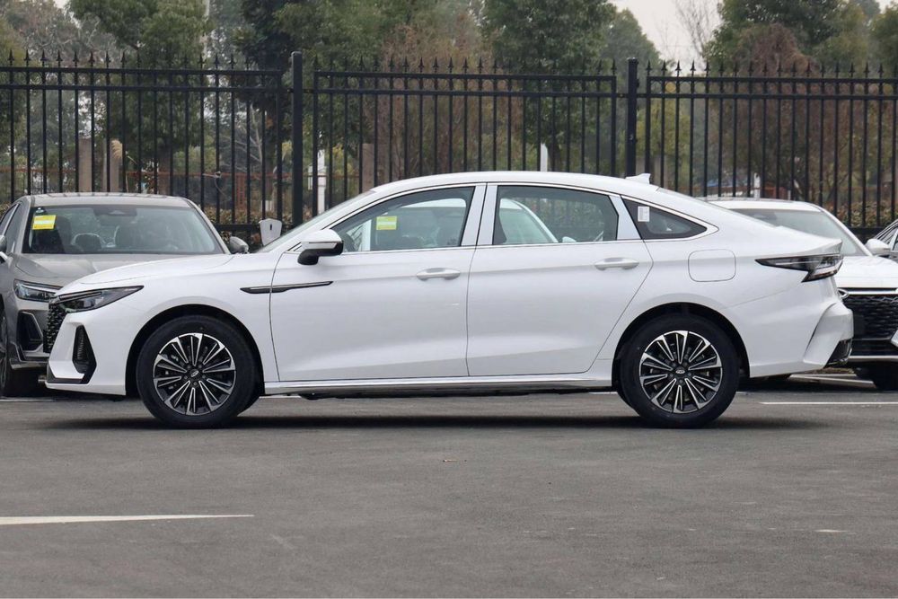 Chery Arrizo A8 гибрид буюртма асосида юклаймиз