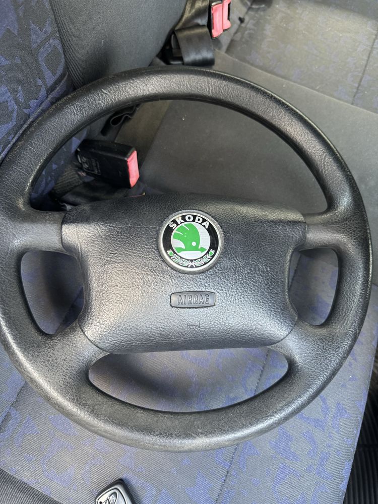 Волан с Airbag Škoda Octavia 1 VW Golf 4