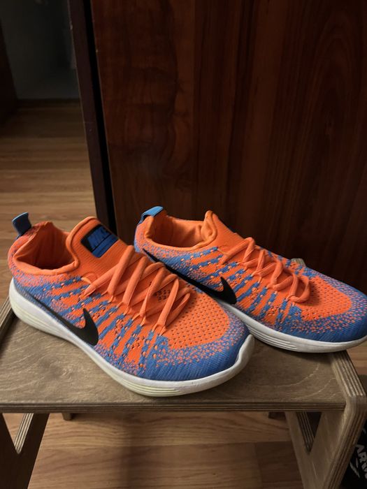 Почти новые кроссовки Nike 36-36,5 размер