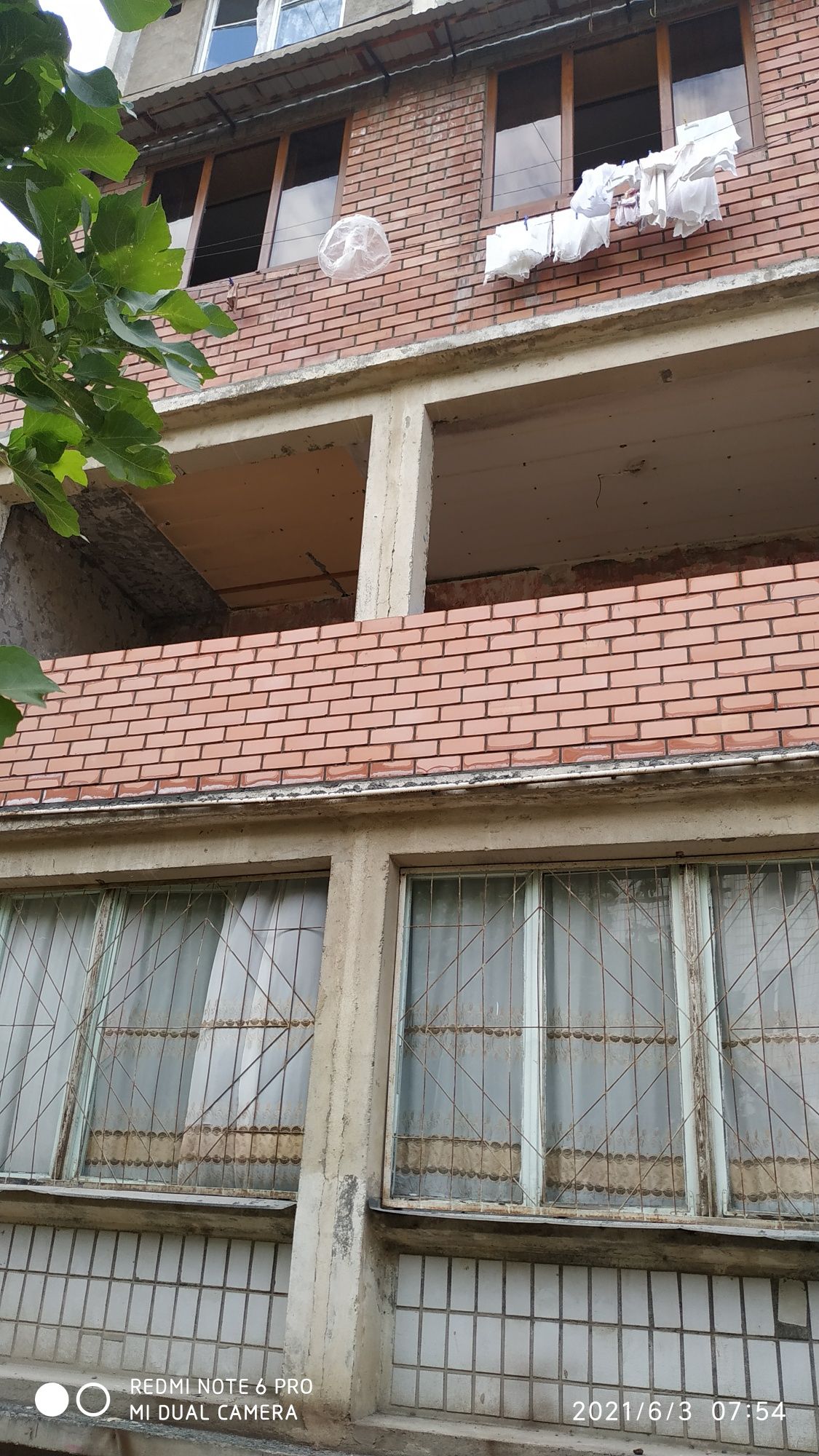 Кладка кирпича под рошивку
