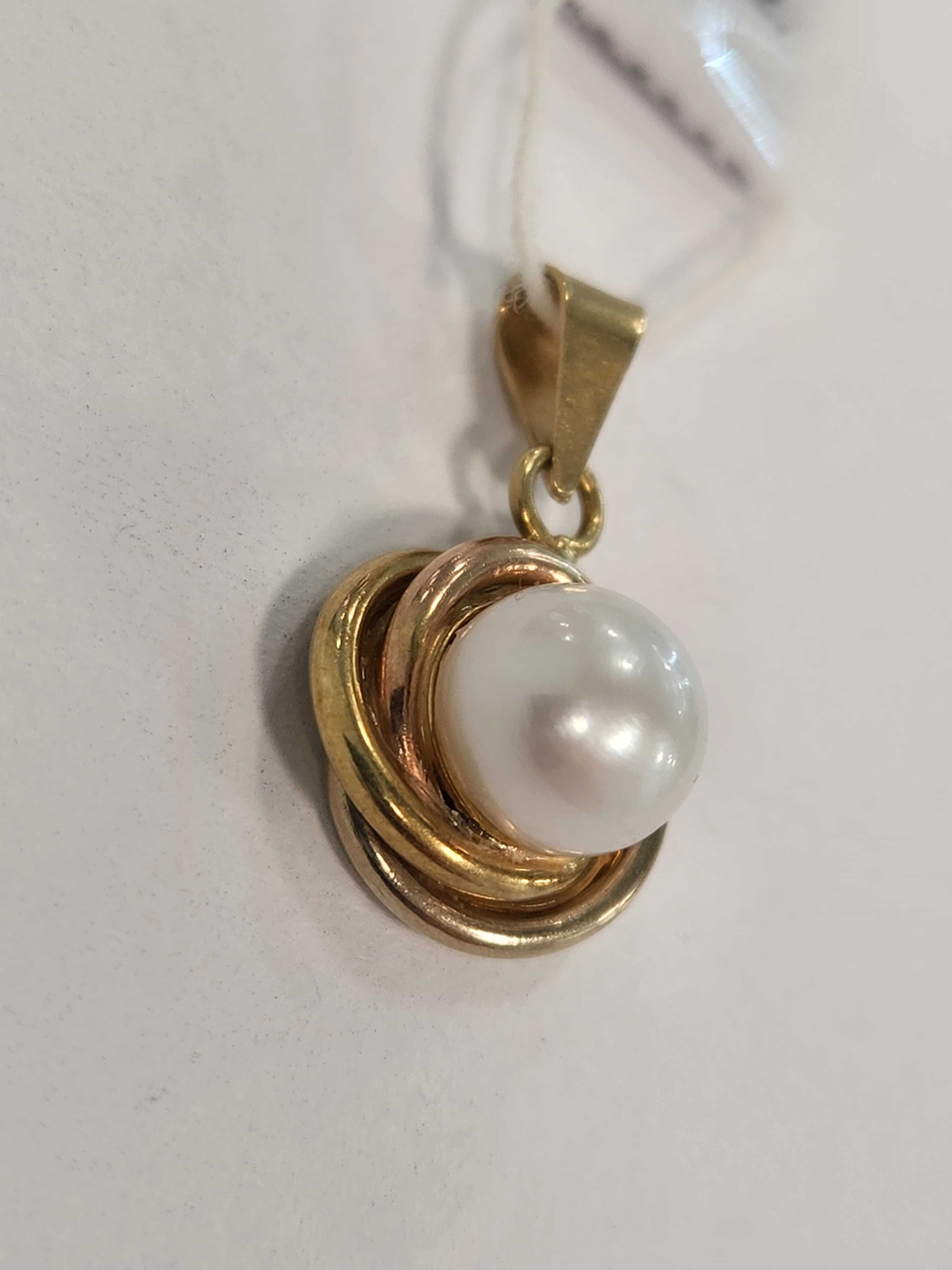 Pandantiv aur, 14k, 1.65g (b66403.4/ Ag2 Tudor1)