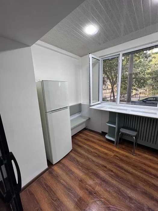 R1 Сдаётся квартира 2/2/5 на Мирзо Улугбекский Художник!