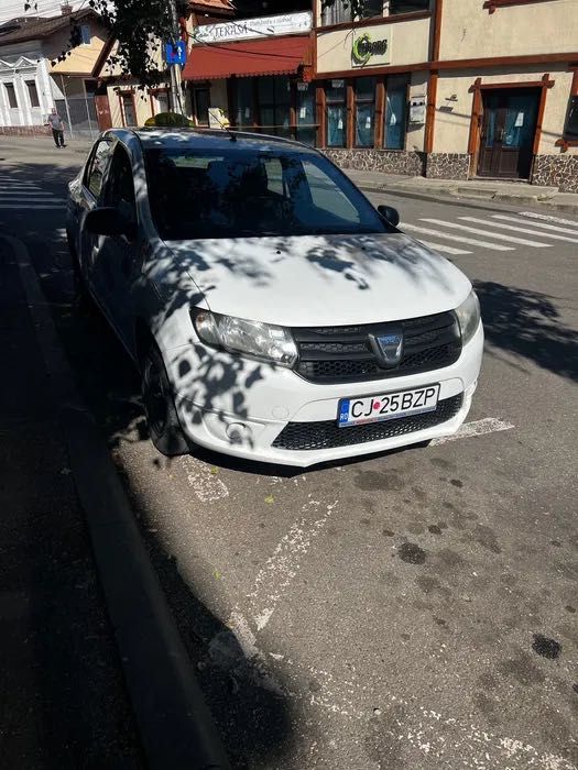 Vând licență taxi cu Dacia logan 1,5 dci an 2017 preț 7000€ neg