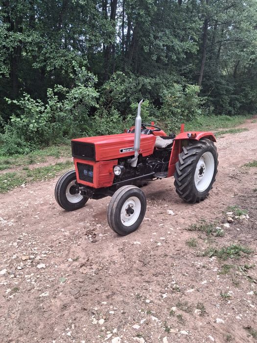 Tractor universal U445