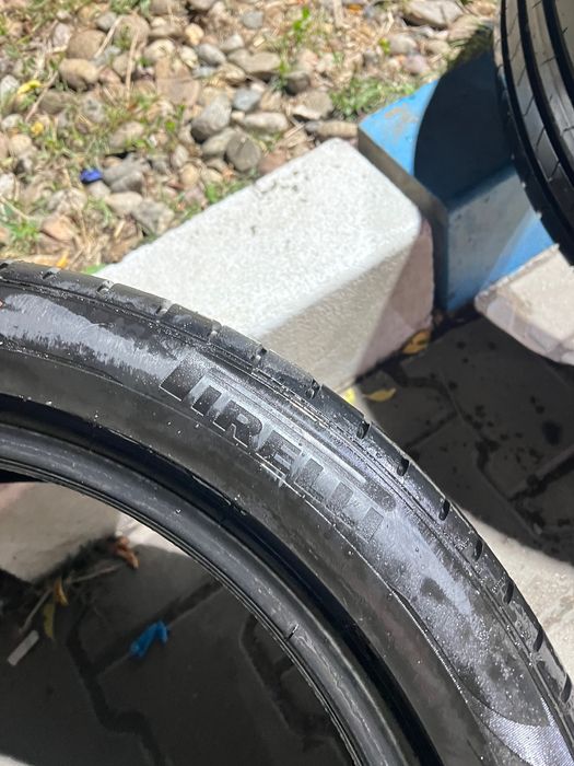 Летни гуми Pirelli 245/45 R19 , DOT 21