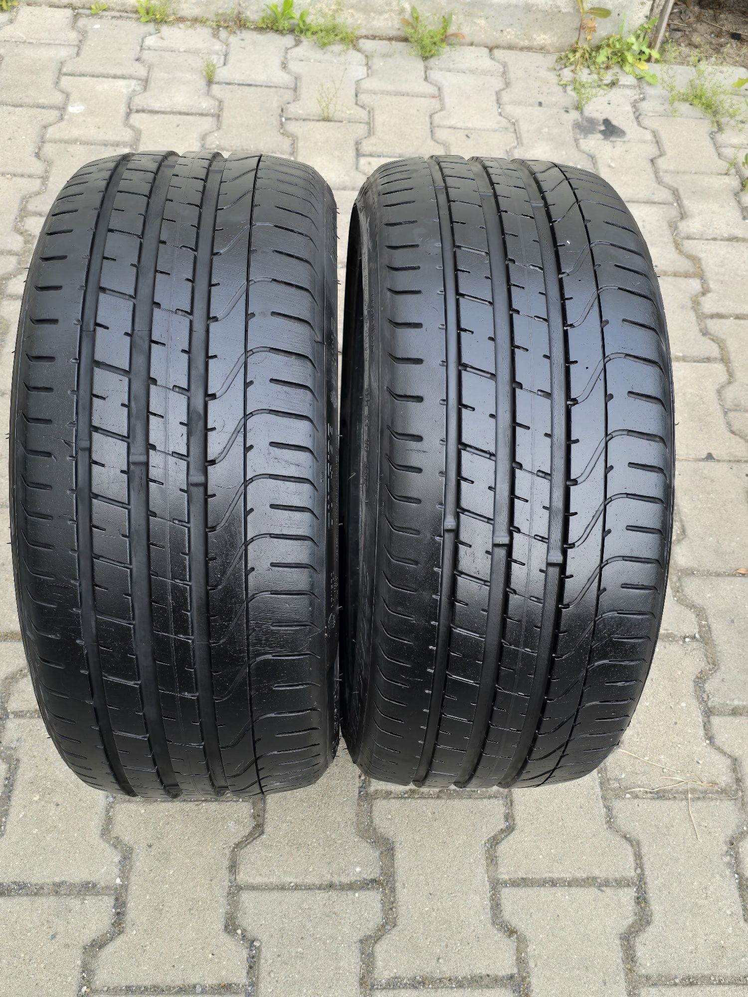 235 35 19 Pirelli
