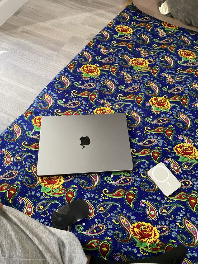 MACBOOK PRO 14. 2021