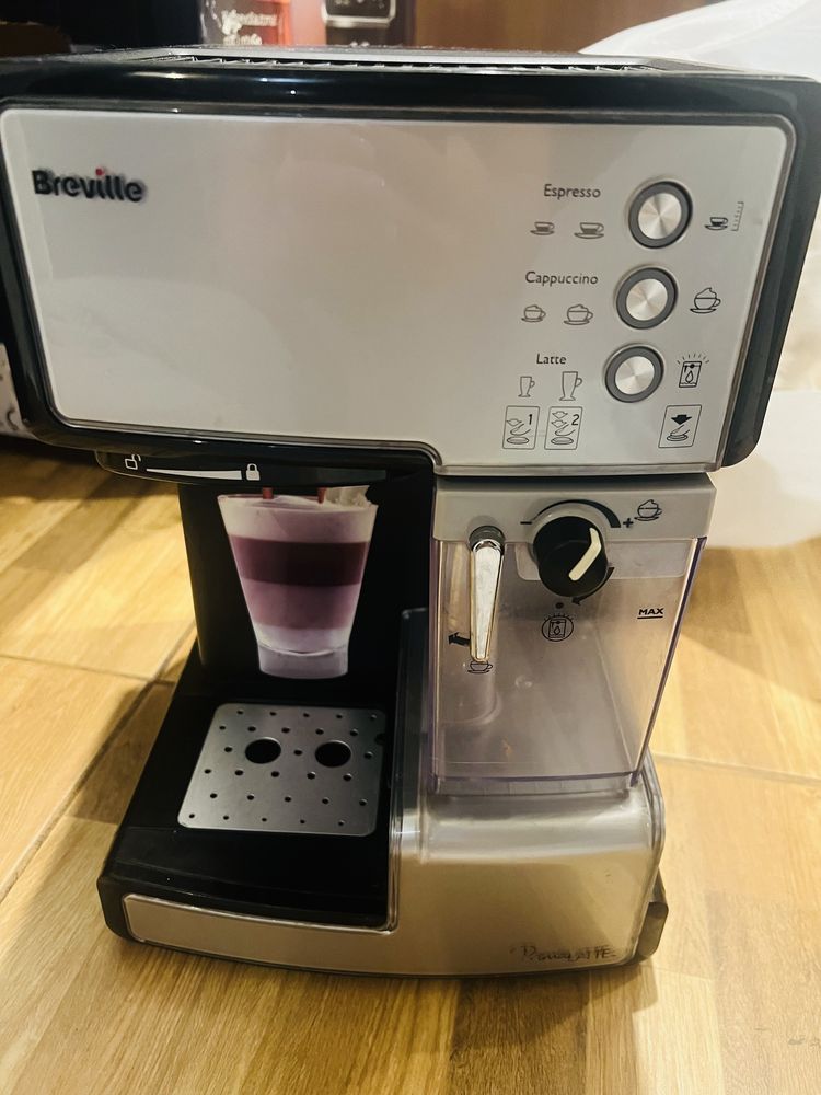 Aparat de cafea expressor