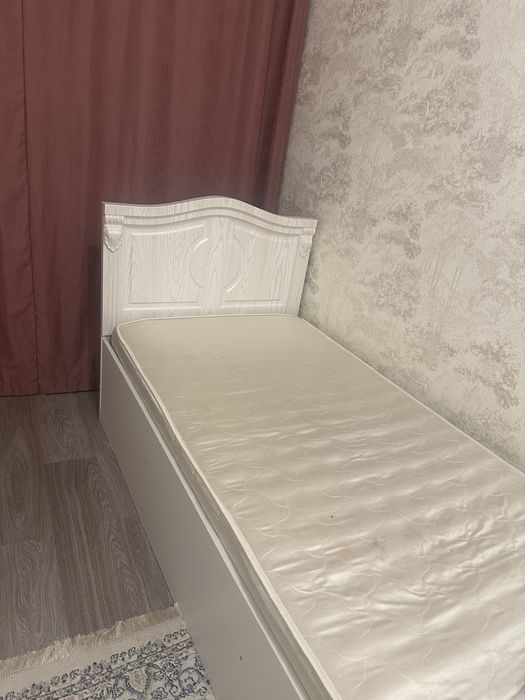 Односпальная кровать