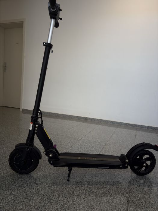 Vand trotineta Kugoo S1 foarte putin folosita
