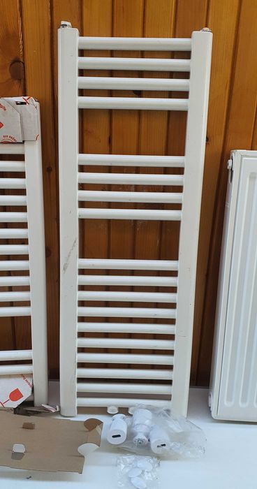 3 calorifere germane recent aduse,  otel, inclusiv suporti, impecabile