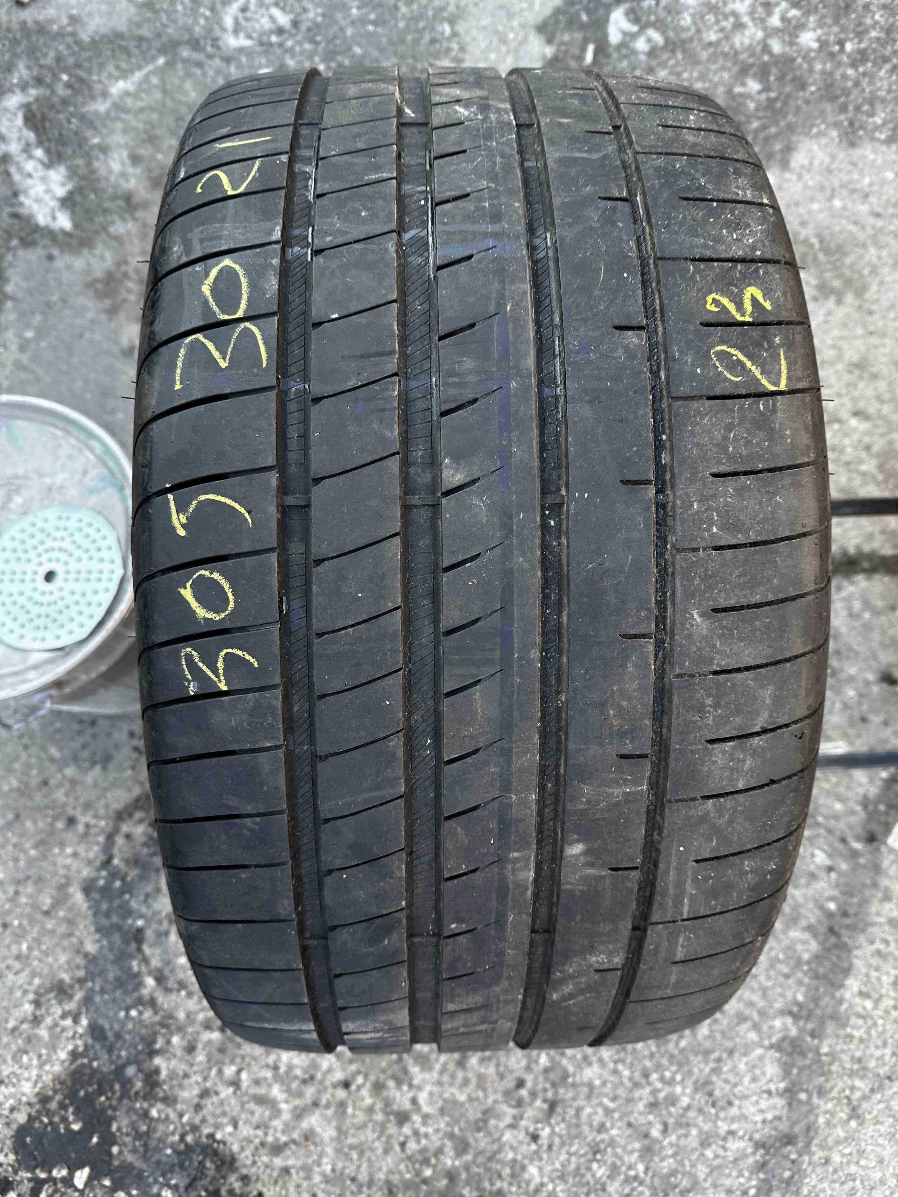 Anvelopa Vara 305/30 R21 GOODYEAR F1 asymmetric 3 104Y