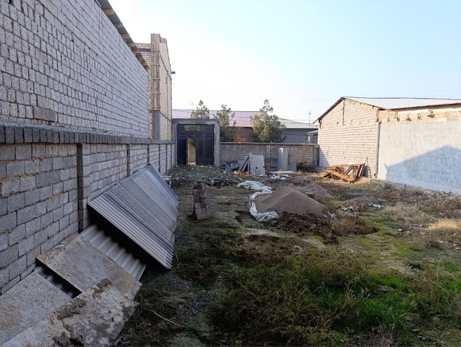 Учаска (uchaska) 5 соток.    5 комнат