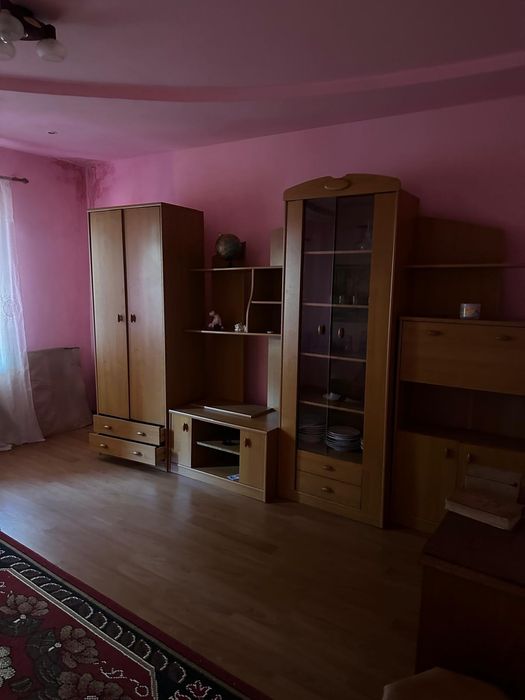 Închiriez casa pe strada Mihai Eminescu Falticeni