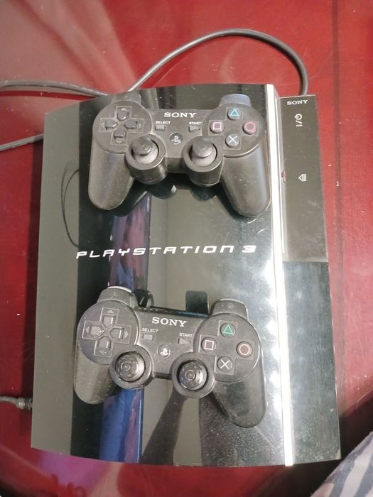Плейстейш 3 с джостиками