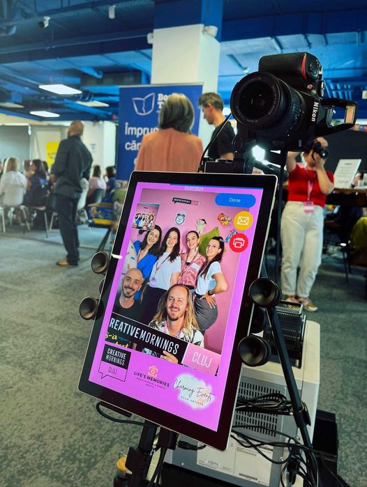 Cabina Simple Photo Booth | Magic Mirror | AI Photo Booth |  Balonașe