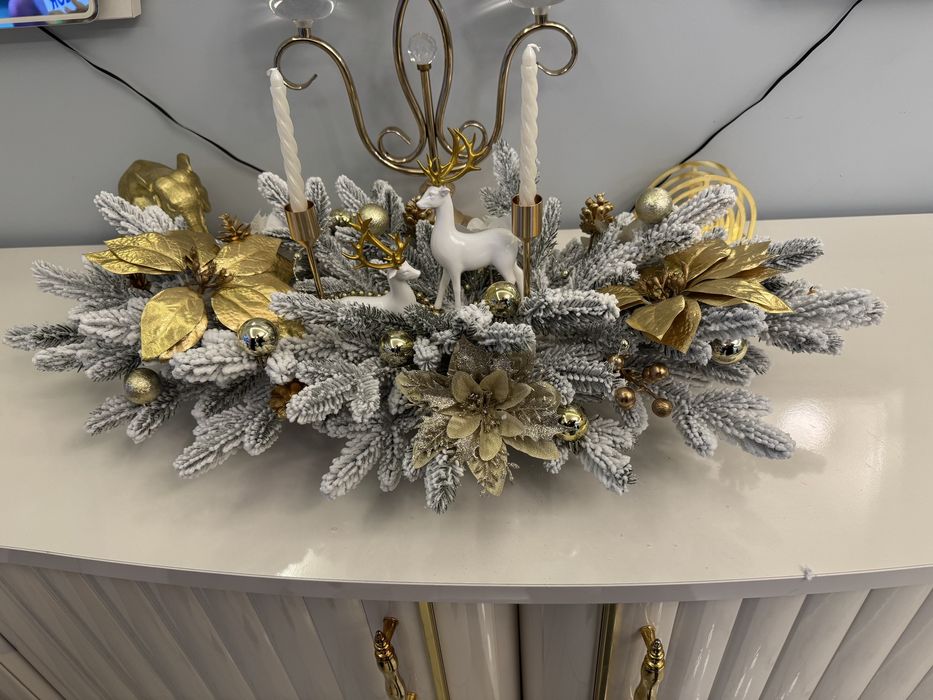 Aranjament de lux alb-auriu