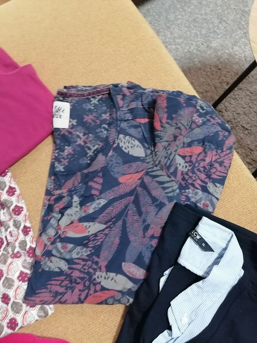 Комплект Дамски дънки и блуза Л размер, 10 лв