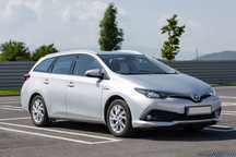 Toyota Auris întreținut exclusiv în service Toyota