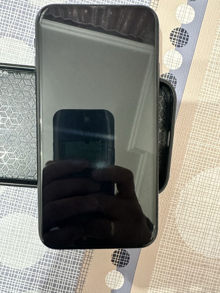 Обмен Iphone XR.