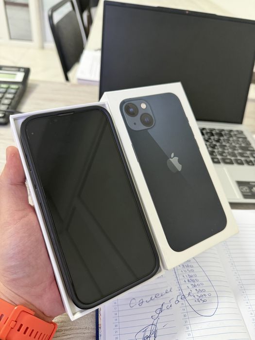 Продам айфон 13