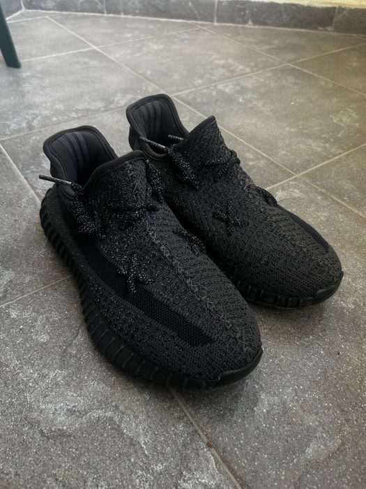 обувки yeezy светлоотразителни