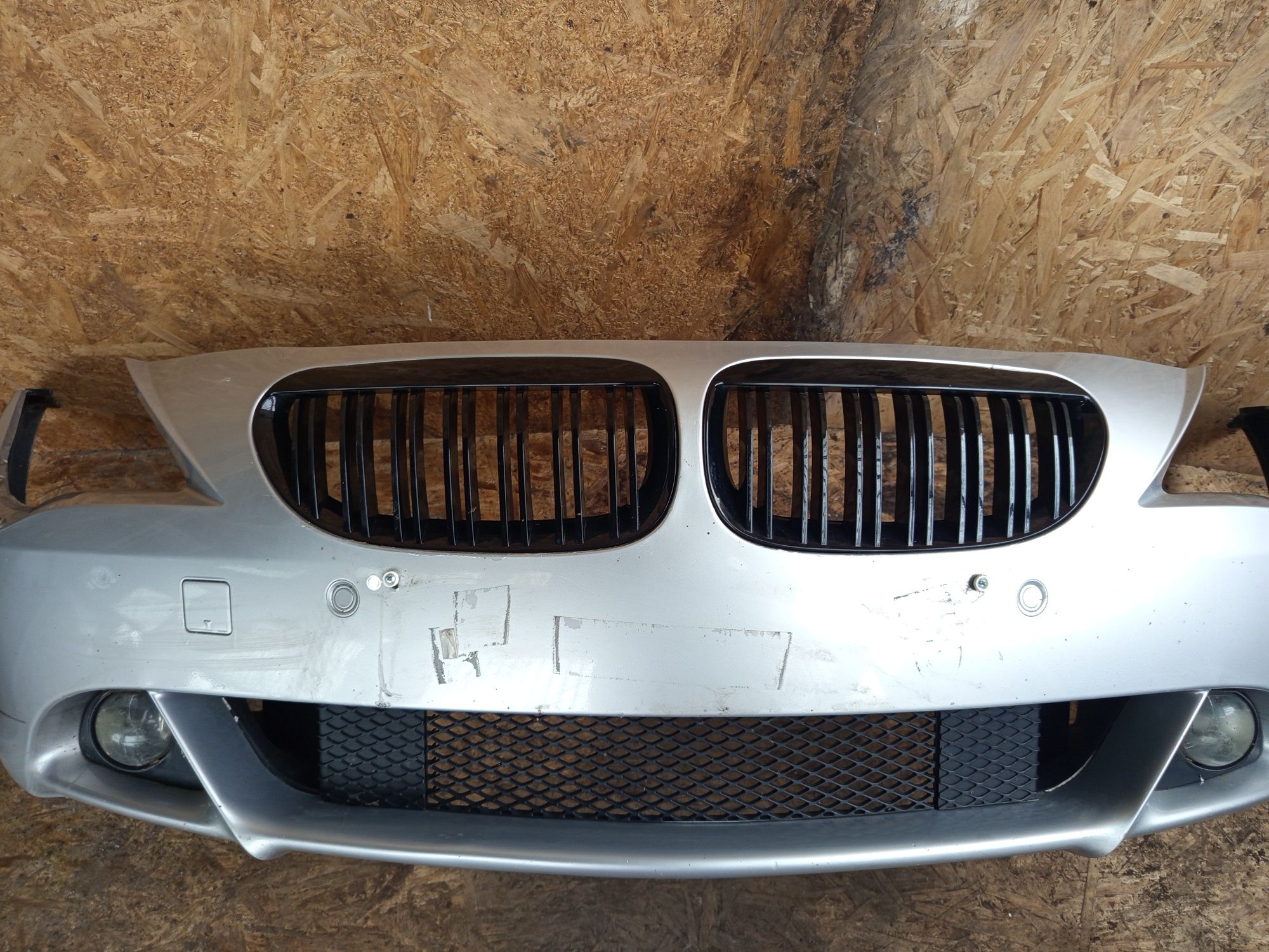 оригинална предна броня за BMW 6 серия E63 E64 сива 354/7 Titansilber
