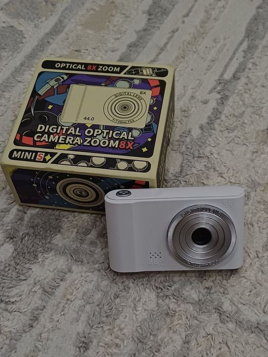 Фотопарат та самая камера с эффектом dazz cam