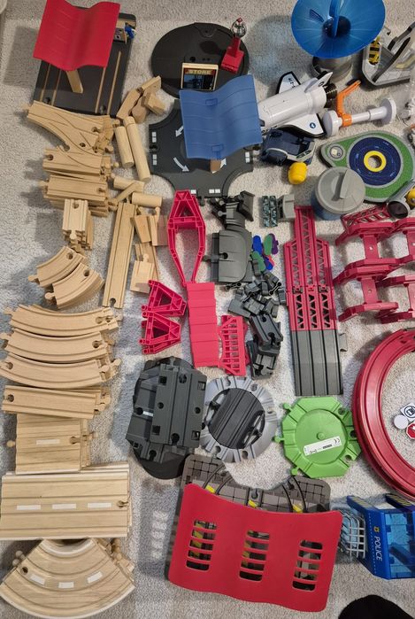 Vând 4-5 seturi trenuri lidl