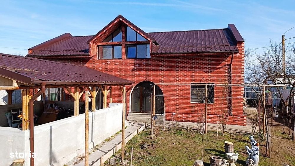 Casa Individuala - 8 Camere - 285 mp utili - 1.200 mp teren