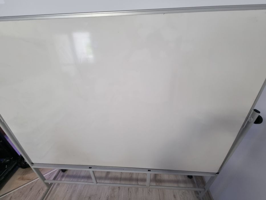 Tabla magnetica cu stand mobil. | Whiteboard 120x180cm