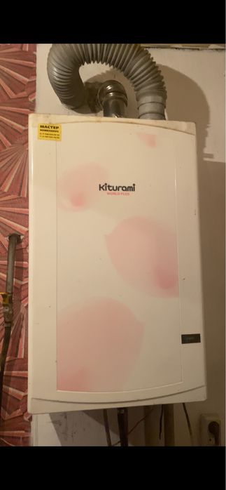 Продам газовый котёл Китурами навесной
