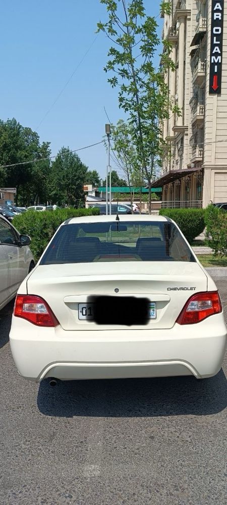 Нексия2 донс сотилади