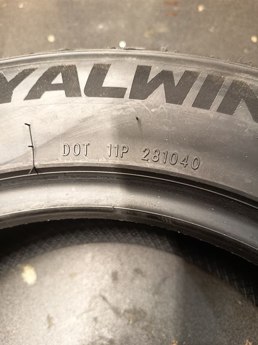 Cauciucuri de iarna 215/55R16