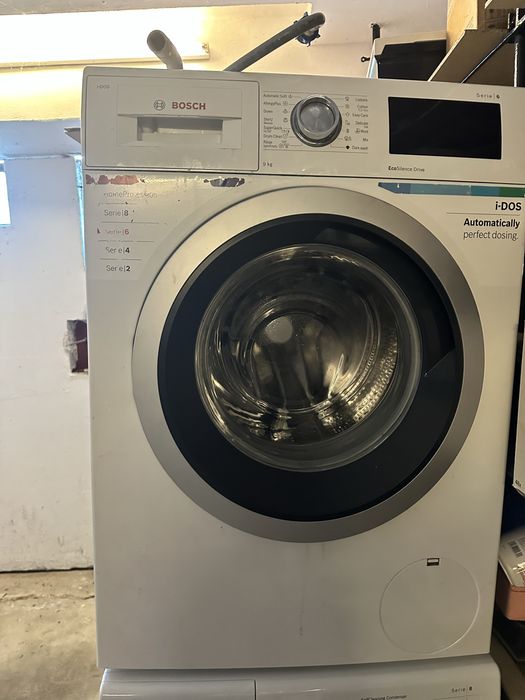 Uscator de rufe si masina de spalat haine